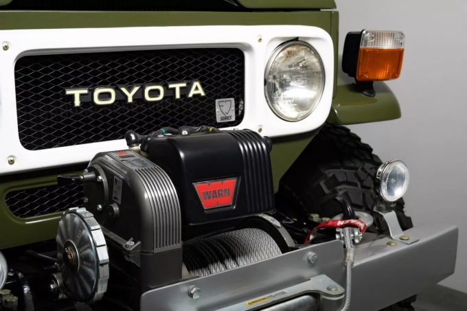 Toyota FJ45 Land Cruiser: ένας θρύλος στο σφυρί