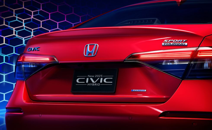 Honda Civic: πότε θα έρθει το υβριδικό
