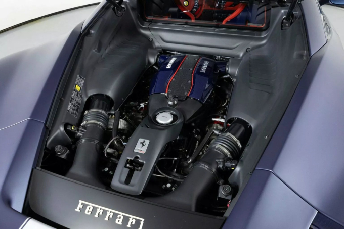 Ferrari 488 Pista Tailor Made: μια ιταλίδα για... άλλα γούστα