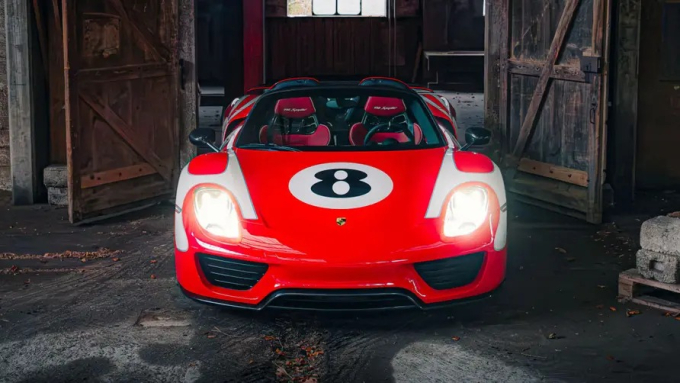Porsche 918 Spyder: Στο «σφυρί» για 2.327.000 ευρώ