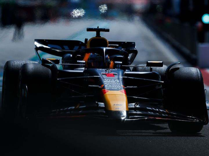 Formula 1: Δοκιμές F1: Ταχύτερος  με το καλημέρα ο Φερστάπεν!