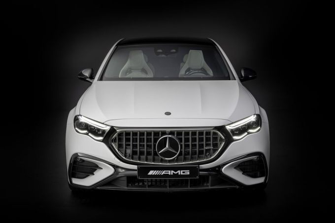 Mercedes-AMG E53 Hybrid 4Matic: Αυτή είναι η νέα γερμανίδα καλλονή με τους 603 ίππους