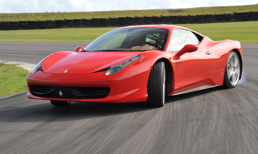 Ferrari: Αντιμέτωπη με μήνυση για ελάττωμα στα φρένα