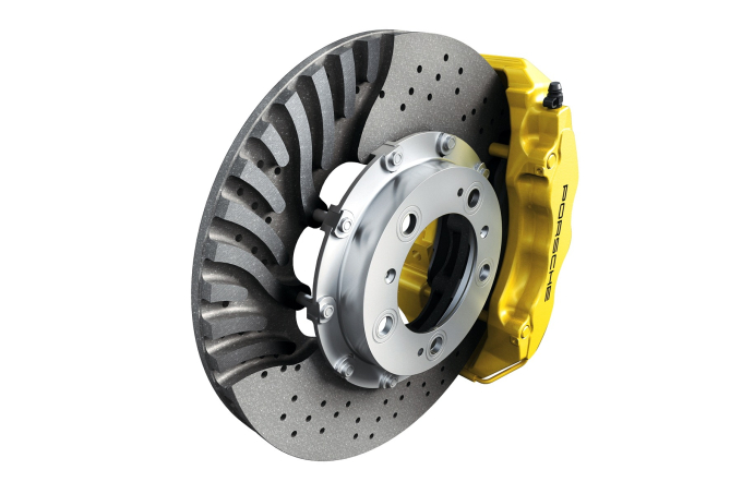 Φρένα: Όλα όσα πρέπει να ξέρετε για τα Carbon Ceramic Brakes