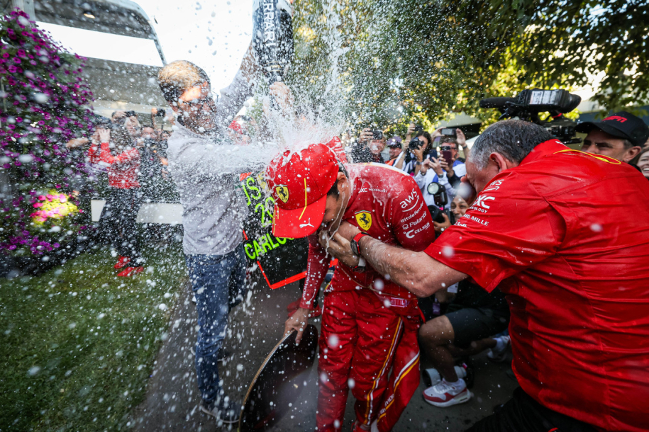 Formula 1: Κάρλος Σάινθ: “Προτεραιότητα μου να βρω θέση  το 2025 και να κάνω νίκες για τη Ferrari”!(video)