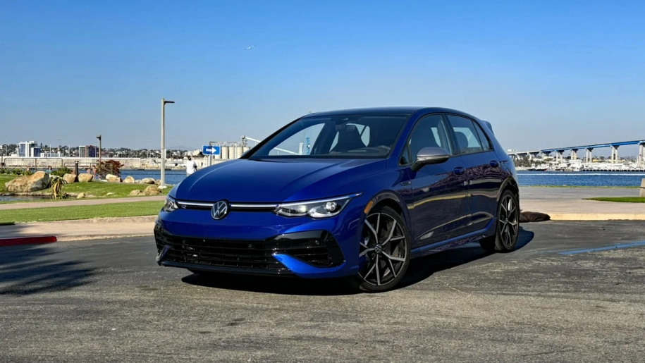 16 σκέψεις για το Volkswagen Golf R του 2024