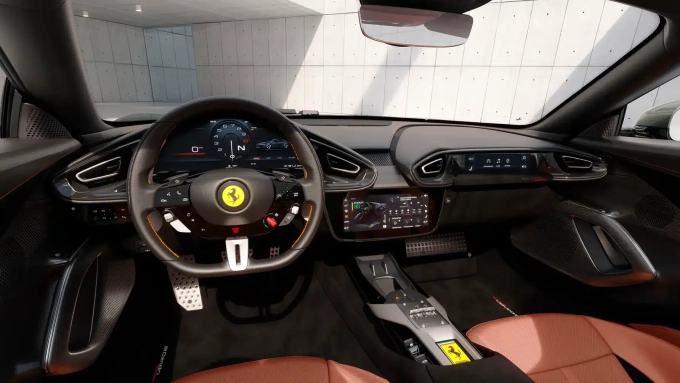 Ferrari-12Cilindri-interior