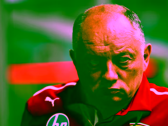 F1:Ο Fred Vasseur «μπαίνει στη φωτιά» καθώς η Ferrari μένει πίσω στη μάχη του τίτλου