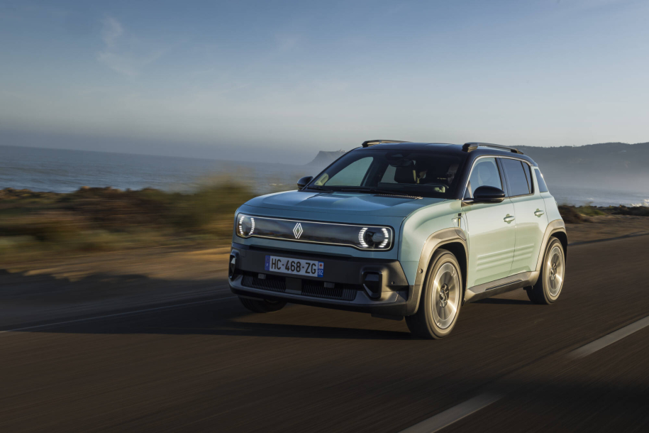 Δεν θα γίνει τελικά η συγχώνευση μεταξύ Stellantis και Renault