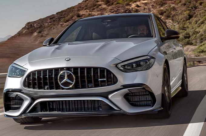 Mercedes-AMG: «Η τετρακύλινδρη υβριδική e C63 δεν έπεισε τους αγοραστές»