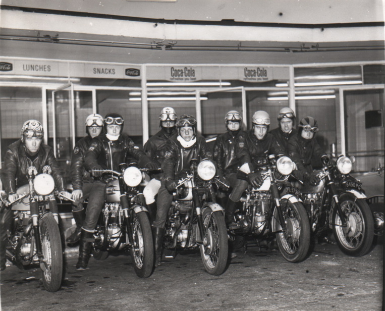 Τι κάνει μια μοτοσυκλέτα Café Racer - Από που προέρχεται το όνομα;