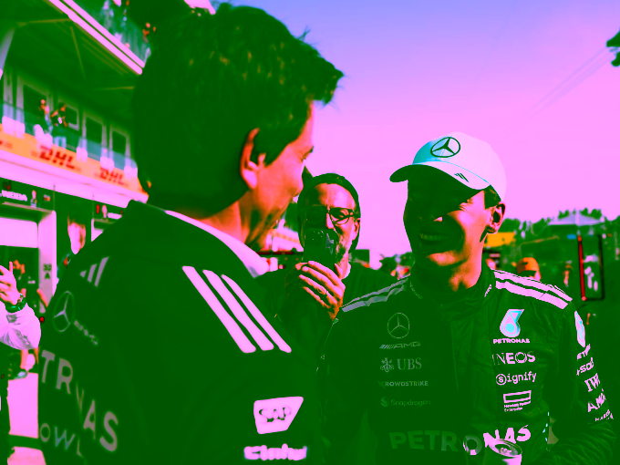F1: Ο Russell ξανά στο στόχαστρο της Red Bull – «Καλύτερα να κοιτάξεις τον εαυτό σου»