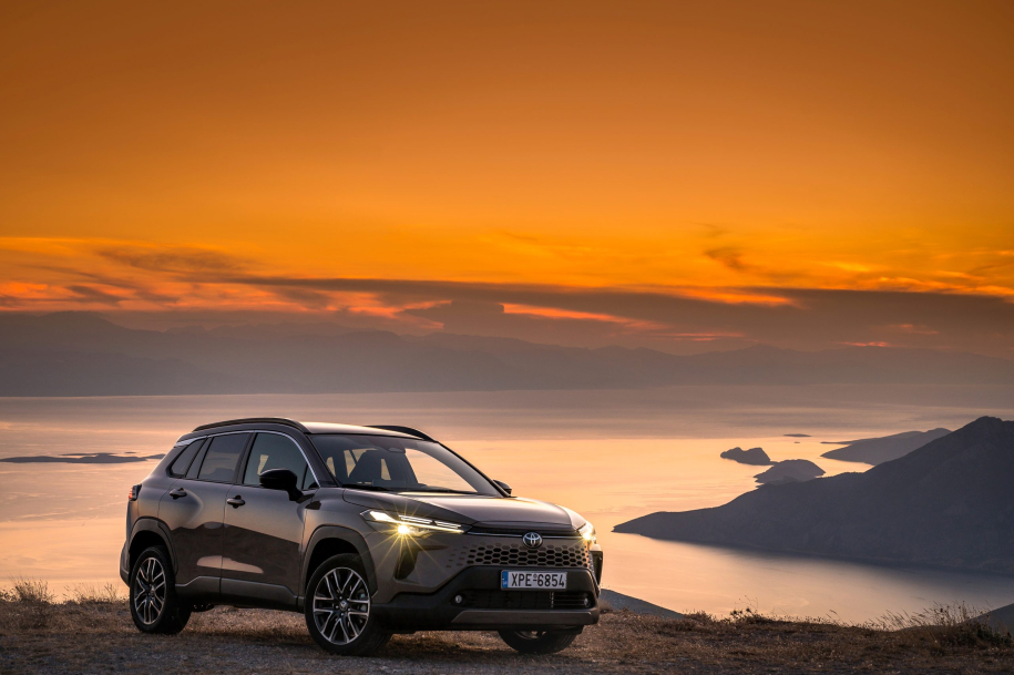 Toyota: Συνεχίζει ακάθεκτη