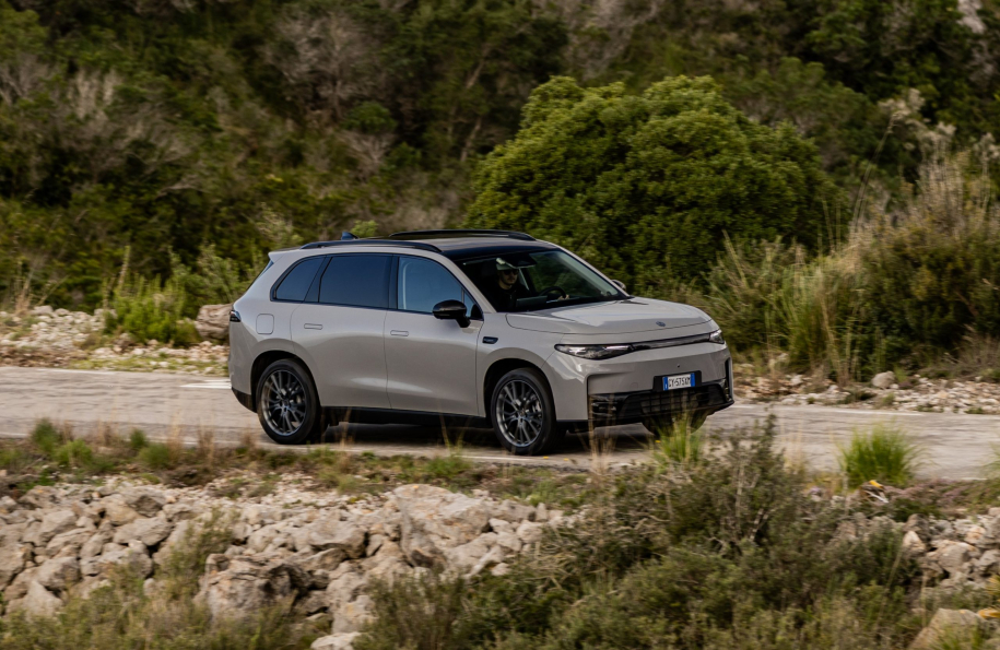 Leapmotor C10 REEV: Απολαυστική αυτονομία