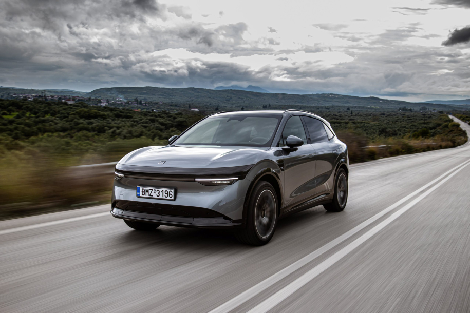 Zeekr: Ηρθαν αγριεμένα