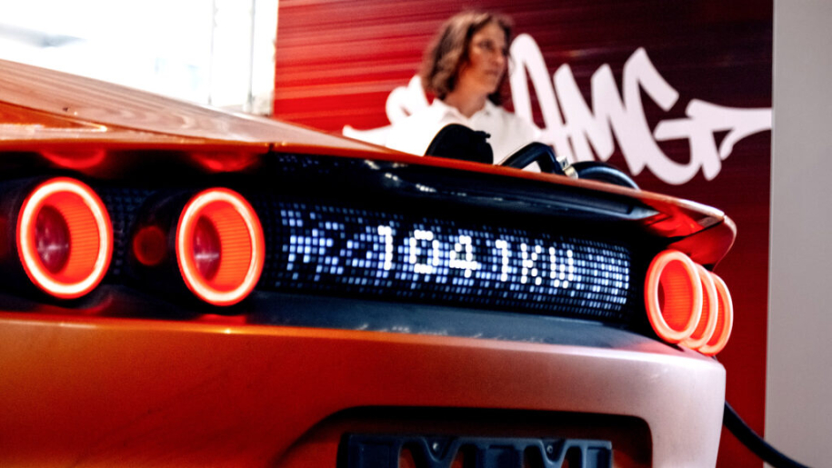 Οι Καναδοί γυρνούν την πλάτη στα ηλεκτρικά αυτοκίνητα: Τι αποκαλύπτει νέα έρευνα