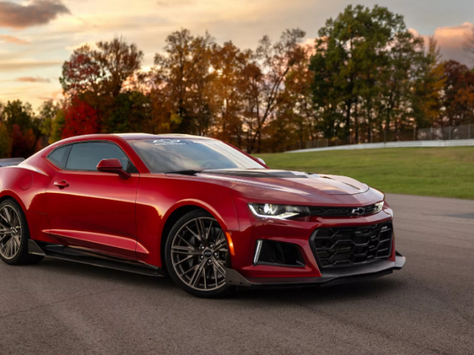 Η νέα Chevrolet Camaro είναι εδώ, αλλά είναι μόνο για τις πίστες!