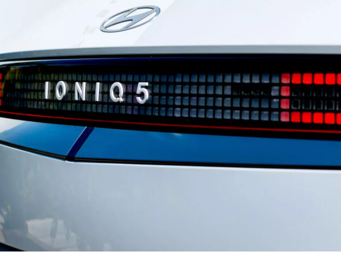 Μεταχειρισμένα ηλεκτρικά: Πωλούνται πιο γρήγορα από βενζινοκίνητα! Η μεγάλη ανατροπή στην αγορά.