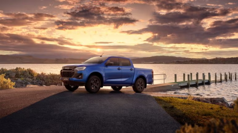 Isuzu D-Max: Γιατί κυριαρχεί στους δρόμους και ετοιμάζει την ηλεκτρική του αντεπίθεση