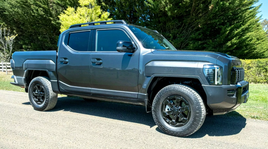 Kia Tasman: Δοκιμάζουμε το αγροτικό που θα μισήσεις για την εμφάνισή του, αλλά θα λατρέψεις στην οδήγηση