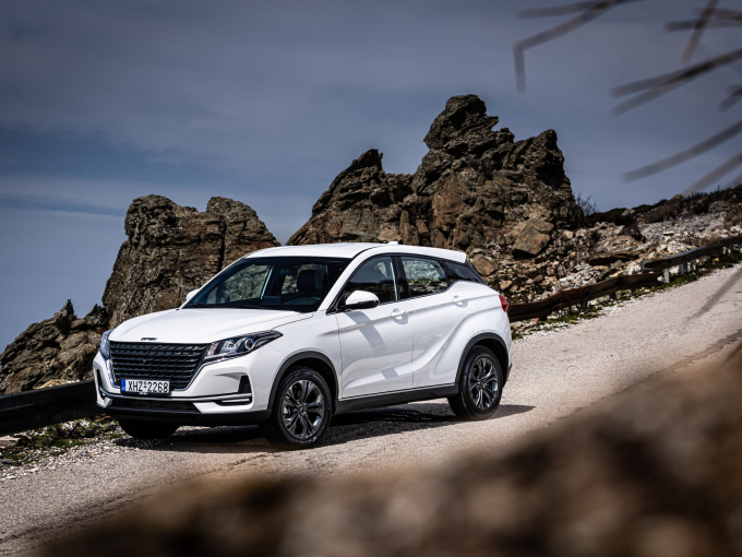 DFSK 500 από 18.900 ευρώ