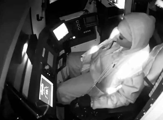 Βίντεο-Σοκ: Οδηγός τρένου αποκοιμήθηκε και βγήκε από τούνελ με 80χλμ/ώρα στο Σαν Φρανσίσκο!