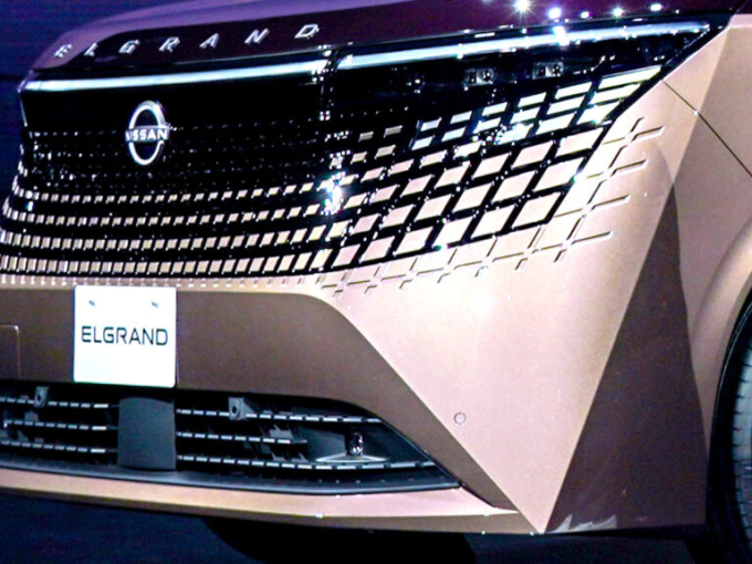 Nissan Elgrand: Το νέο πολυμορφικό που «προκαλεί» τα SUV – Γιατί οι Ιάπωνες τα προτιμούν;