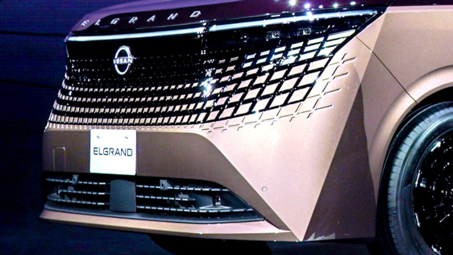 Nissan Elgrand: Το νέο πολυμορφικό που «προκαλεί» τα SUV – Γιατί οι Ιάπωνες τα προτιμούν;