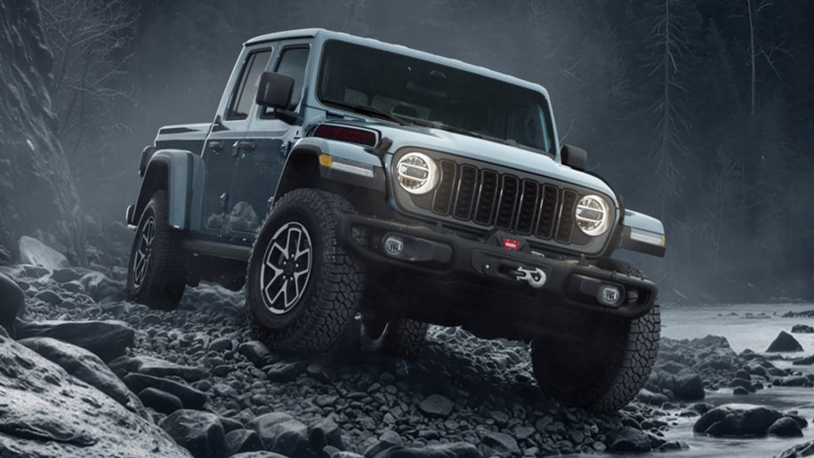 Jeep Gladiator Rubicon Shadow Ops: Τώρα με εργοστασιακό εργάτη για απόλυτη κυριαρχία εκτός δρόμου