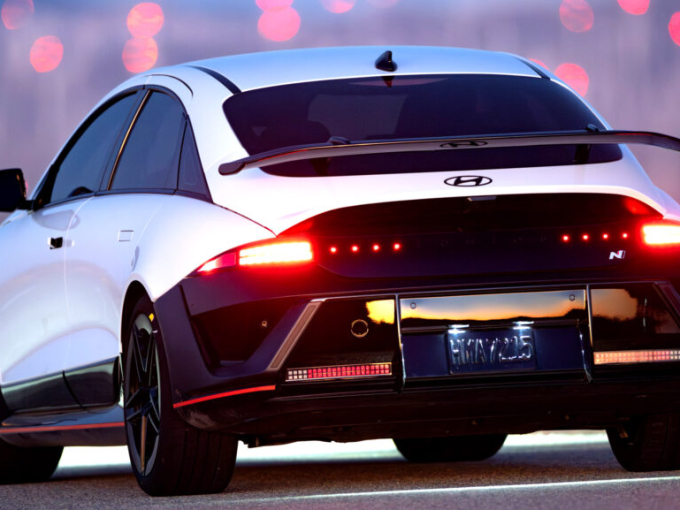 Δασμοί ΗΠΑ σε αυτοκίνητα: Τεράστια ανάσα για Hyundai, αλλά η GM γελάει τελευταία