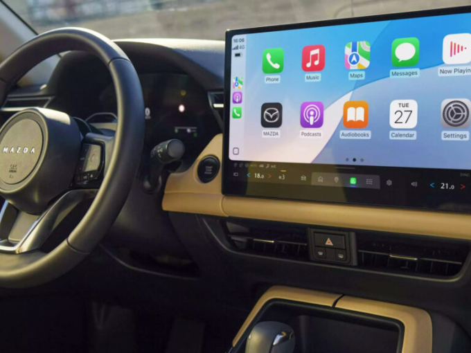 Νέο Mazda CX-5: Τέλος στα κουμπιά, καλωσορίζει γιγαντιαία οθόνη αλά Tesla