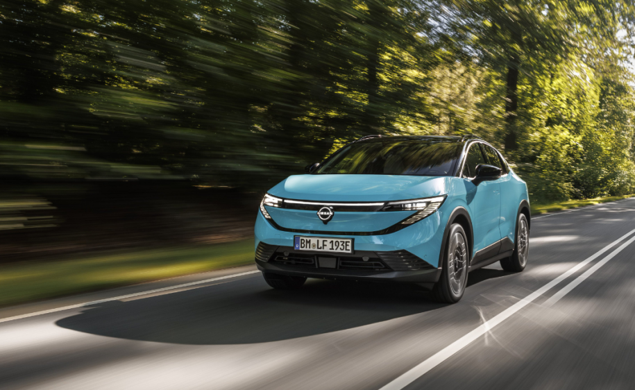 Η τρίτη γενιά του Nissan Leaf ξεκινά την παραγωγή της στο πλήρως αναβαθμισμένο εργοστάσιο του Sunderland