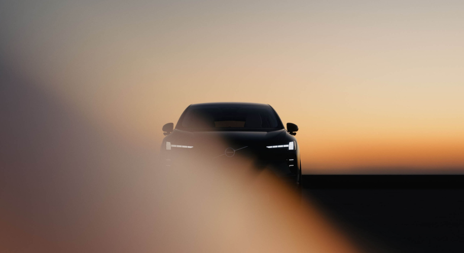 Volvo EX60: Αυτονομία 640 χλμ. και φόρτιση-αστραπή σε 10 λεπτά!