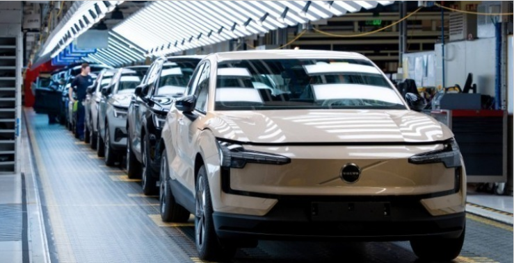 Αύξηση 23,8% σημείωσαν πέρυσι τον Δεκέμβριο οι πωλήσεις των αυτοκινήτων στη χώρα